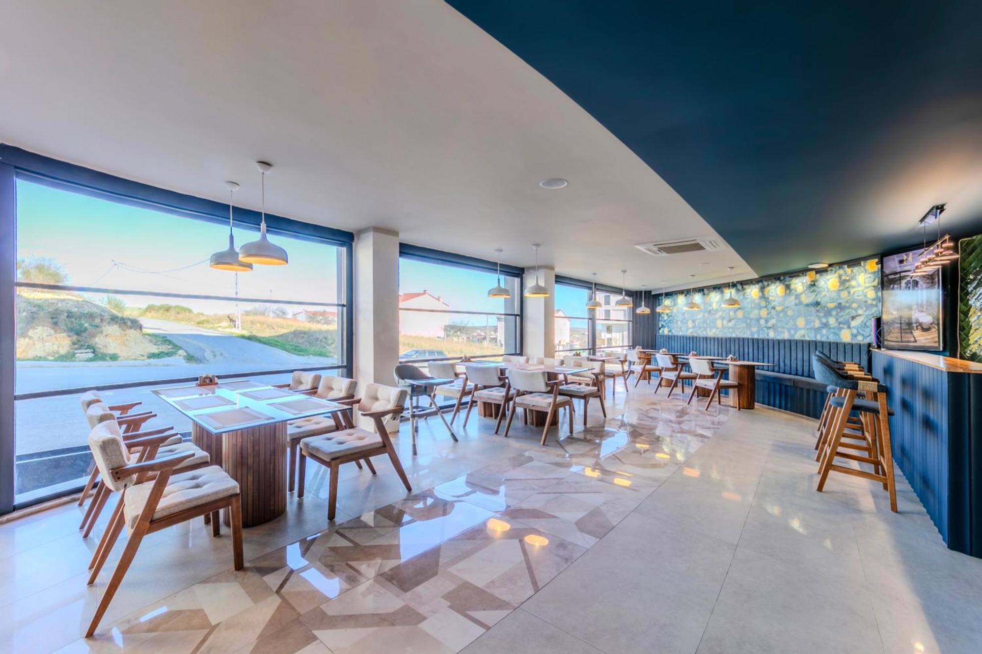 Heaven Premium Restaurant & Airport Shuttle 3* Arnavutkoy
