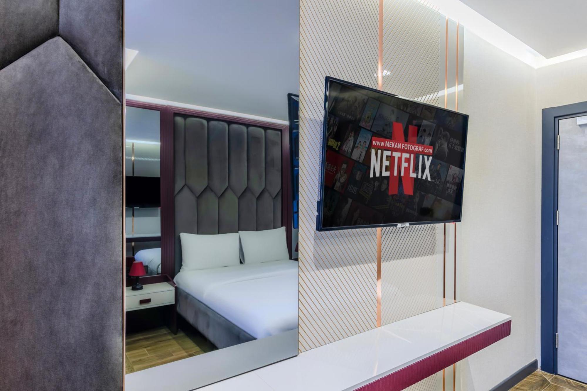 Heaven Premium Restaurant & Airport Shuttle Hotel