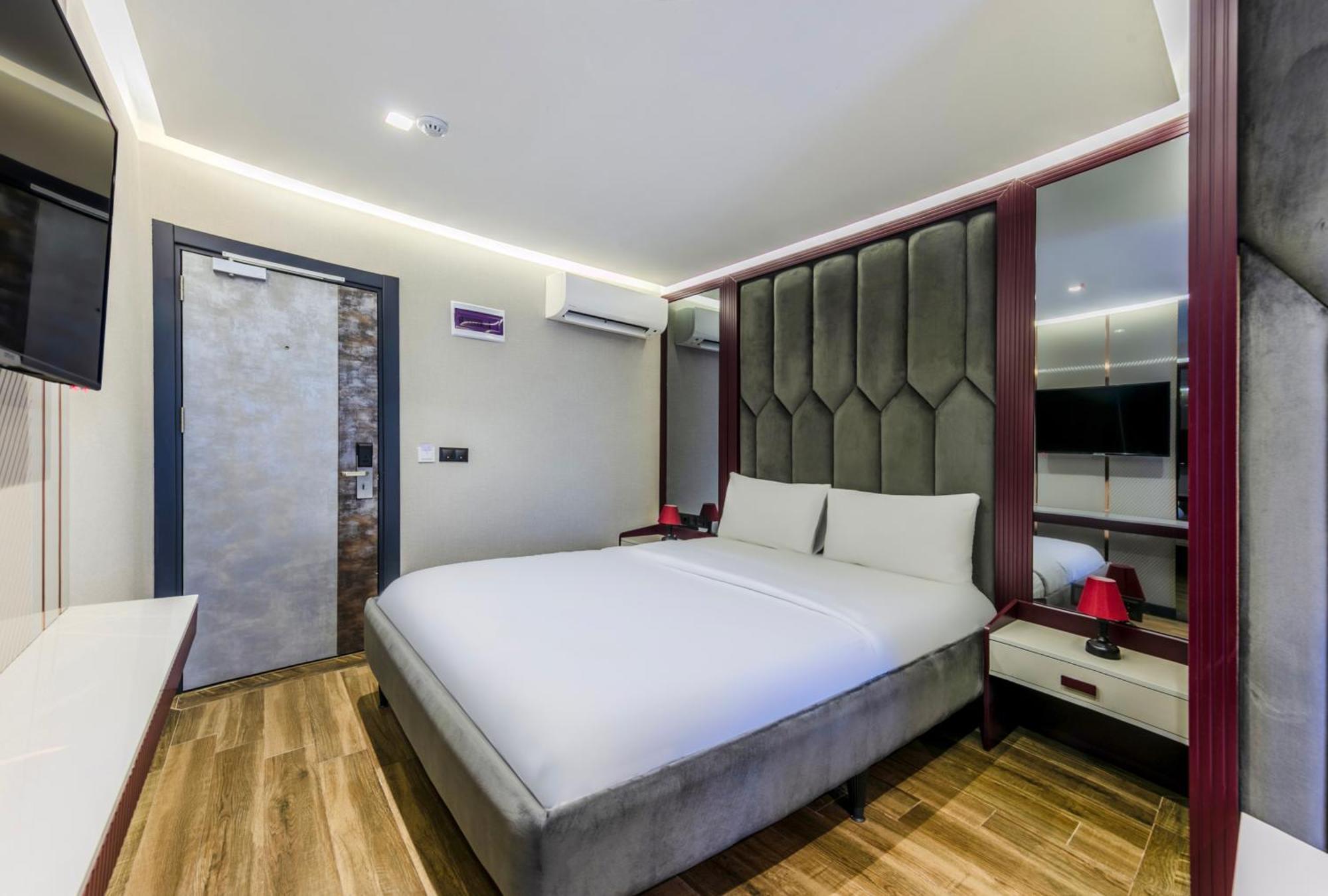 Heaven Premium Restaurant & Airport Shuttle