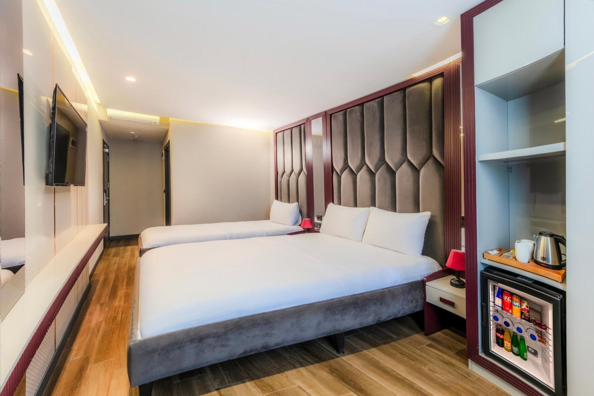Hotel Heaven Premium Restaurant & Airport Shuttle 3*